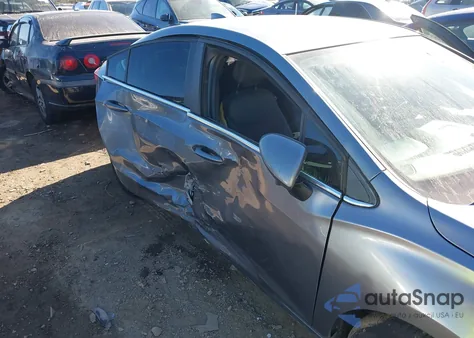 2018 Chevrolet Cruze Lt Auto z USA, uszkodzony, nr VIN 1G1BE5SM7J7238484